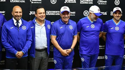 Liga Mx Cruz Azul Presenta Su Nuevo Organigrama Con Scar P Rez Y Tuca