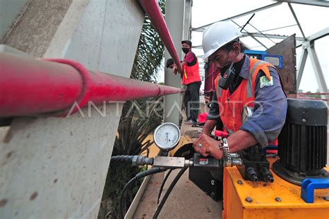 PERBAIKAN AKSES JALAN KAWASAN INDUSTRI JAMBI ANTARA Foto