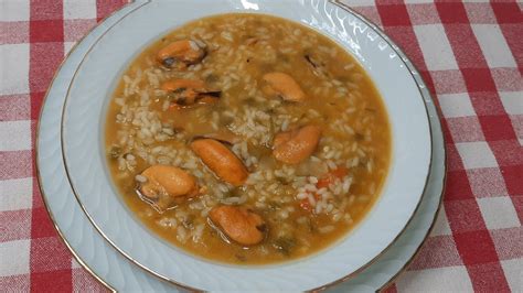 Receta De Arroz Caldoso Con Mejillones Delicioso Y Rico