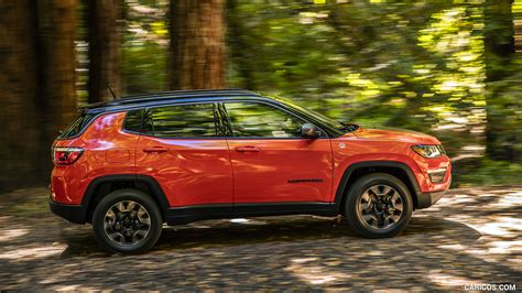 2017 Jeep Compass Trailhawk Side Caricos