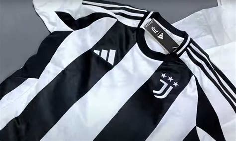 Juventus Svelata La Prima Maglia 2024 25 Torna Il Bianconero Classico