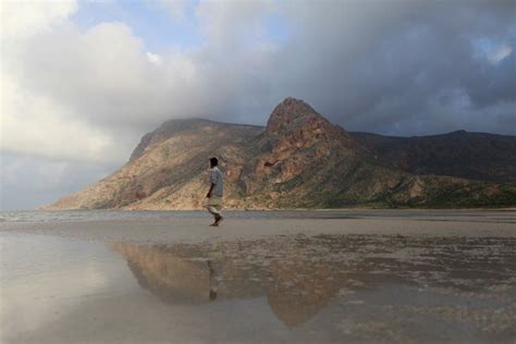 15 Pictures Of The Most Alien Looking Place On Earth Socotra Island Pictures Island