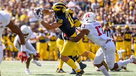 Michigan TE Colston Loveland humble, hard-working despite praise