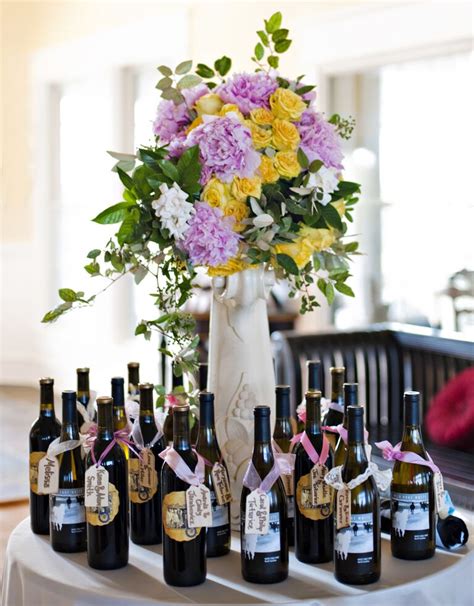7 Wine Wedding Favors We Love
