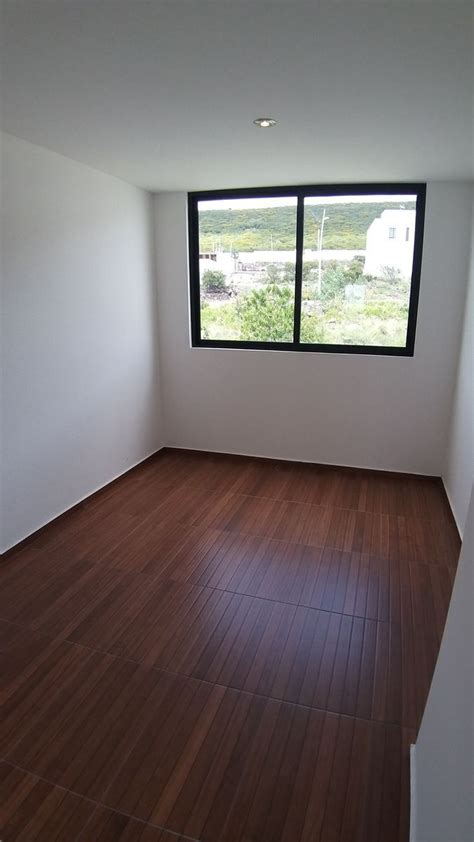 Casa En Venta Recmaras Con Alberca En El Nuevo Refugioquertaro Pinn