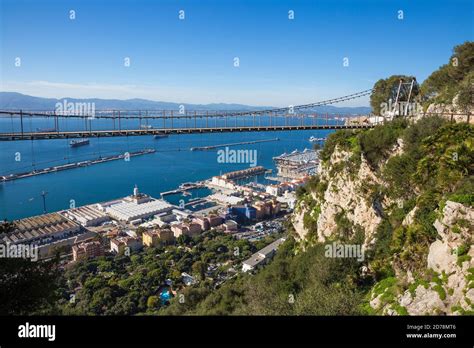 Windsor Bridges Hi Res Stock Photography And Images Alamy