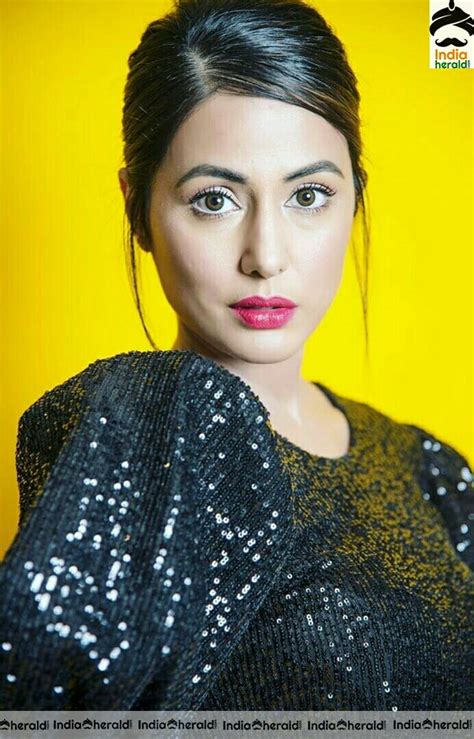 Hina Khan Cute Black Dress Stills