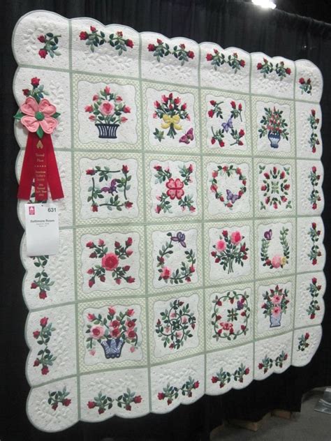 Pin By Liz Matson On Quilt Ideas Quilts Applique Quilts Baltimore