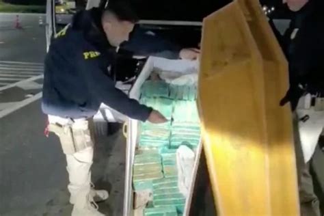 PRF apreende 50 kg de crack em caixão funerário 180graus O Maior