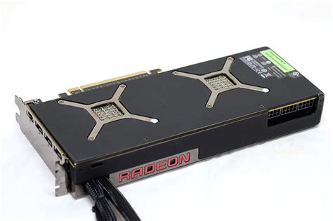 In Pictures Amd Radeon Pro Duo A Dual Fiji Card For Vr Content