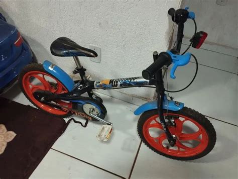 Bicicleta Hot Wheels Aro No Brasil