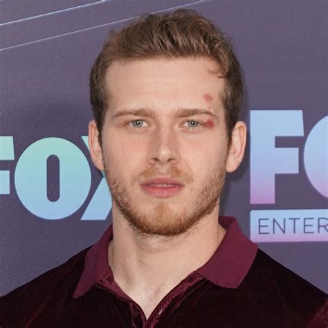 Oliver Stark Slams Homophobic Viewers After Same Sex Kiss Mytalk