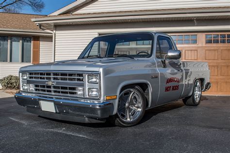 1987 CHEVROLET SILVERADO CUSTOM PICKUP