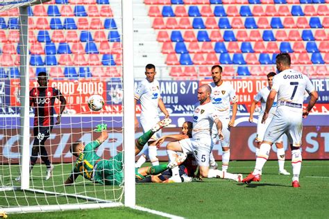 Mancosu E Un Capolavoro Di Falco Non Bastano Al Lecce Il Bologna Vince