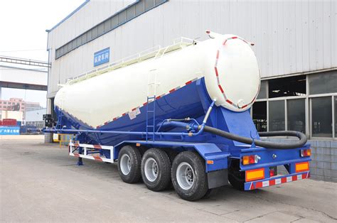 55CBM Pneumatic Dry Bulk Trailer To Transport Flour Bulk Cement Tanker