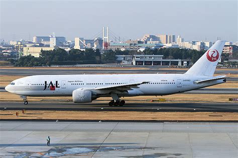 Jal（日本航空） B777 200 Ja8982