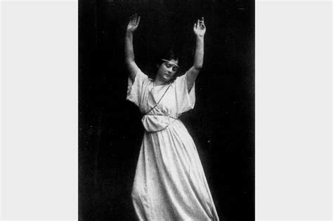 Tanz Im August Isadora Duncan Mother Of Modern Dance