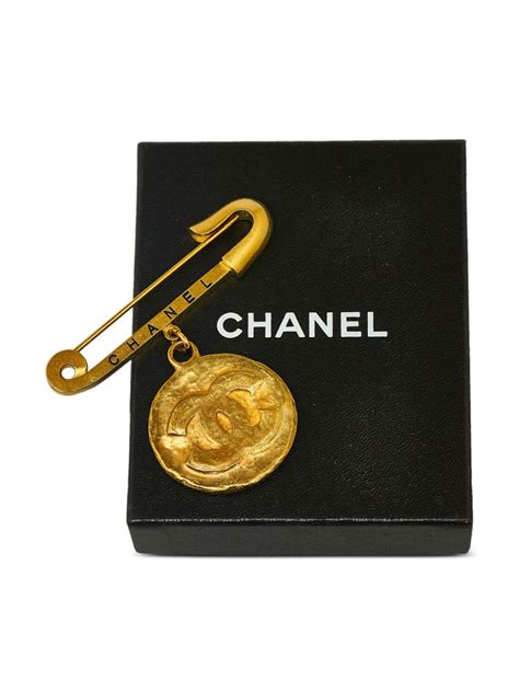 Chanel Pre Owned Cc Logo Medallion Brooch Gold Farfetch