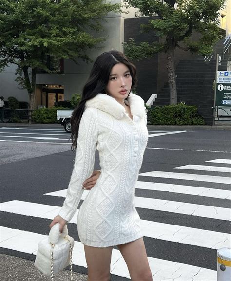 Hot girl Nhật gây sốt với visual như idol Kpop gu ăn mặc cũng chuẩn đét không ai nghĩ đã tuổi