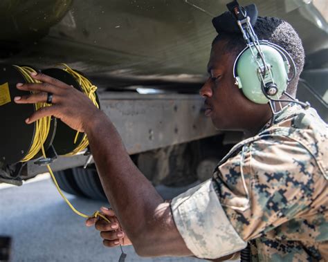 Dvids Images Marines Participate In Hot Pit Refueling With Th