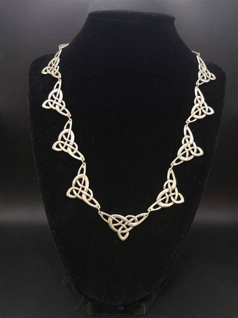 Vintage Celtic Knot Necklace Gem