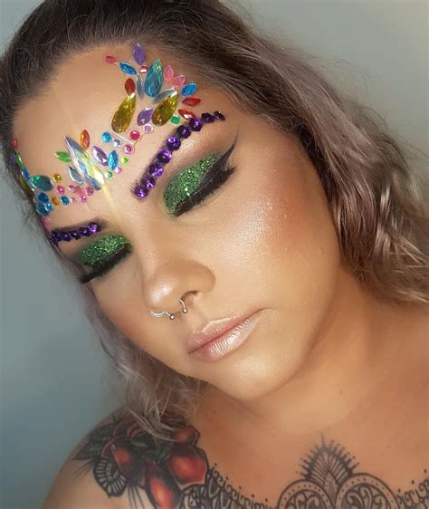 Make Carnaval Com Pedrarias 💙💚💛🧡💜🖤💖 Agendamentos E Informações Pelo