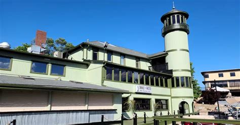 Former Harbor Inn At Portage Lakes Gets New Life As Smoke On The Water