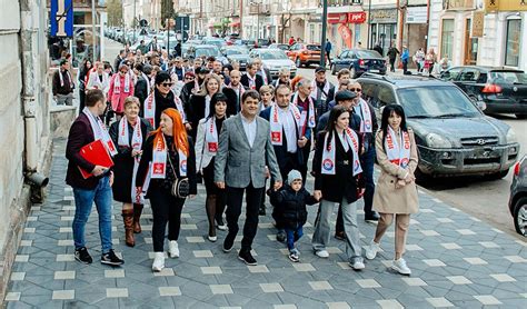 Local Gheorghe Apetrii Si Echipa Psd Din Vatra Dornei Si Au Depus