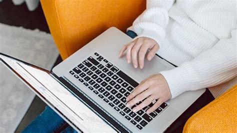 tips   finance experts  everygirl