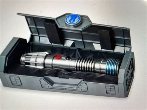 Disney Park Star Wars Galaxy S Edge Plo Koon Legacy Lightsaber