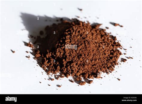 Dry brown instant coffee powder, close up Stock Photo - Alamy