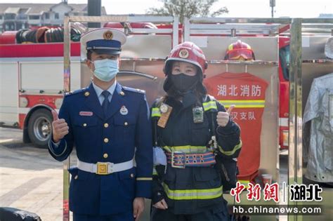 中新网湖北 湖北新闻网 武汉消防宣传月快闪跨界展亮相光谷商业综合体