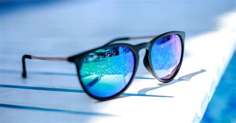 Polarized Sunglasses Protect Your Eyes Just In Style