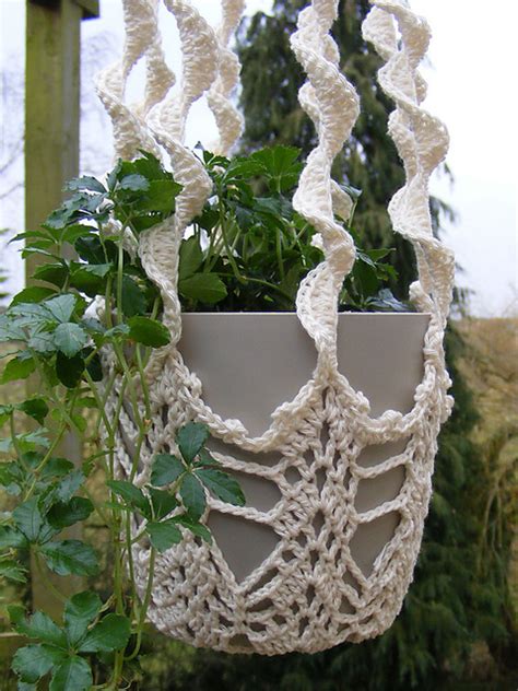 Ravelry: SoozJewels' Cotton plant hanger