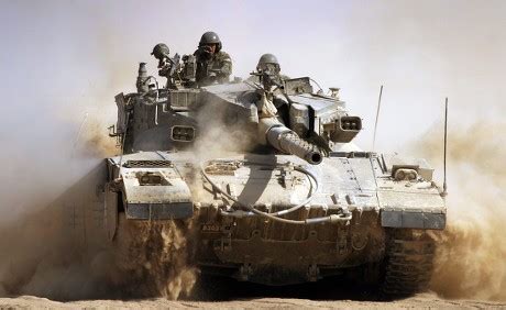 Israeli Merkava Tank Churns Dust Returns Editorial Stock Photo Stock