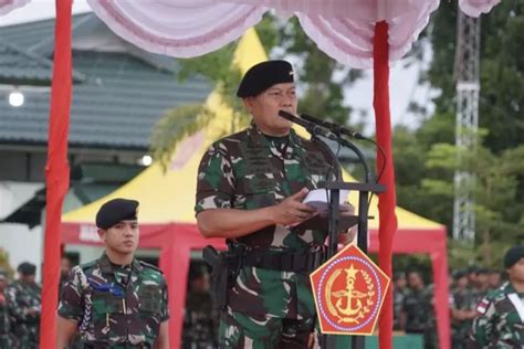 Panglima Tni Mutasi Perwira Laksma Tni Julius Widjojono Jabat