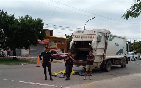 Basurero De Miramar Murió Aplastado Por La Prensa Del Camión « Diario