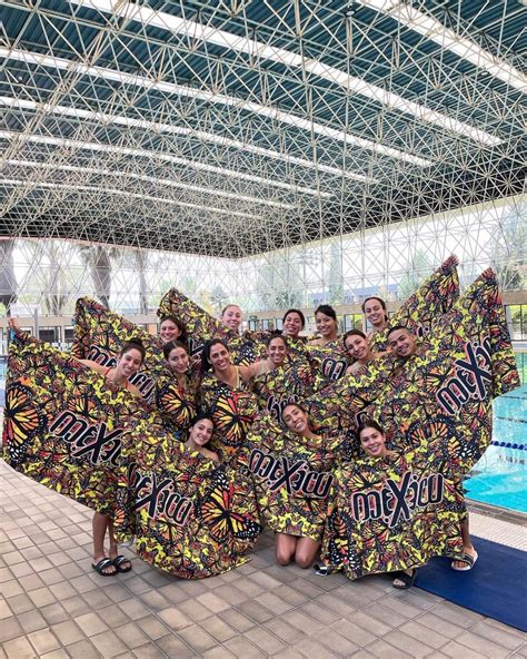 Mexicanas ganan oro en Natación Artística pese a falta de apoyo