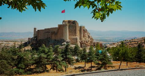 Harputun Efsanevi Kalesi Süt Kale Turkish Museum