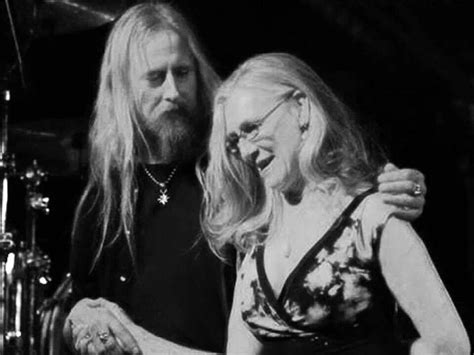 Jerry Ugh That Horrible Beard And Laynes Mother Nancy Alice In