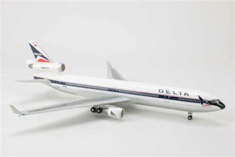 McDonnell Douglas MD 11 Delta Air Lines Vintage Livery N806DE Herpa