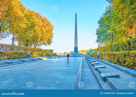 alley   memorial plates  park  eternal glory  kiev
