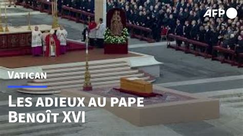 Le Pape Fran Ois Rend Un Ultime Hommage Son Pr D Cesseur Beno T Xvi