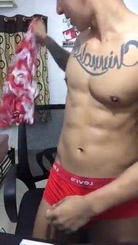Asian Muscle Dildo Show ThisVid