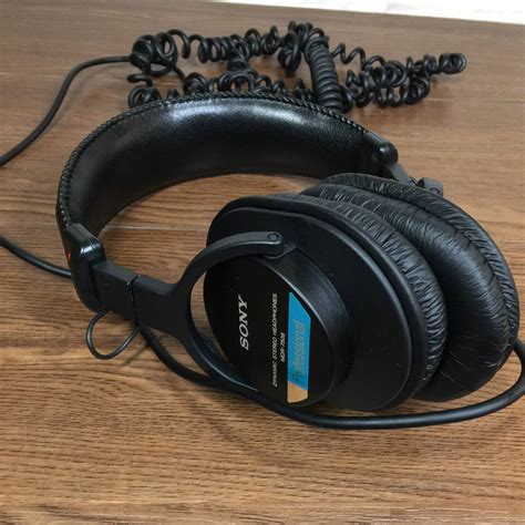 Yahooオークション Sony ソニー モニターヘッドホン Mdr 7506 本体