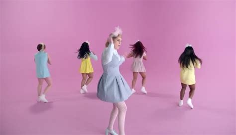 All About That Bass {music Video} Meghan Trainor Photo 40006391 Fanpop