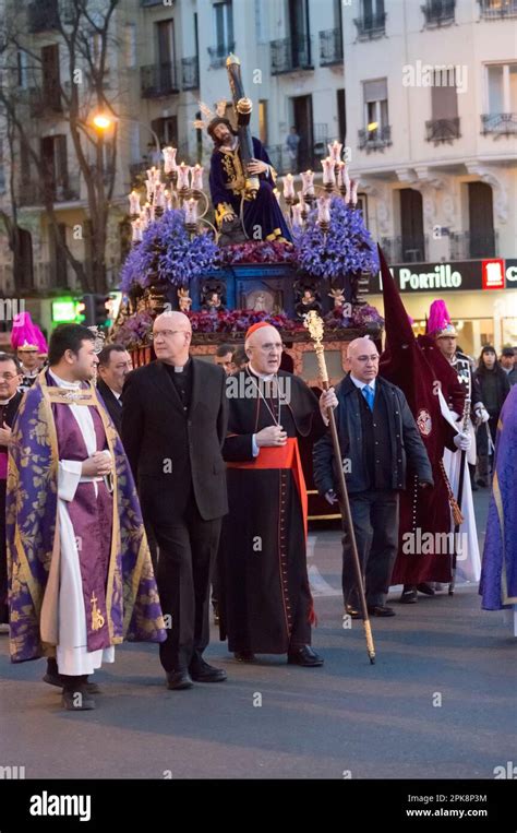 El Cardenal Arzobispo De Madrid Carlos Osoro Sierr Liderando La