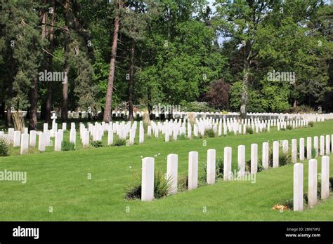 Brookwood Military Cemetery In Surrey Stock Photo Alamy