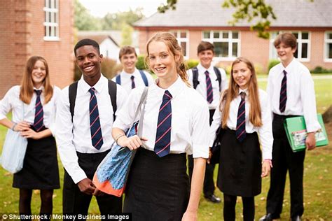 England state secondary school pupil numbers to rise by 14.7% by 2027 ...