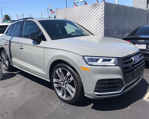 2022 Audi Q5 Quantum Grey